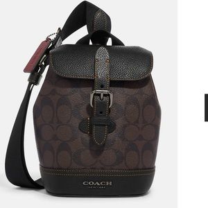 Coach SMALL Hudson Pack in signature canvas in Gunmetal / mahogany/ black